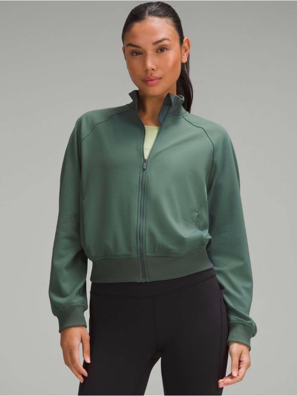 Lululemon Wunder Train Track Jacket *Twill
Dark Forest